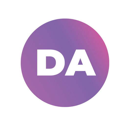 Gradient purple circle with 'DA' text in the center